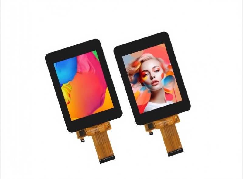 Ecranul tactil LCD Victronix de 2,8 inci este foarte popular pe piața americană și este integrat cu succes în tablouri de șah.